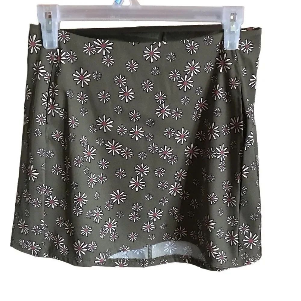 Altar’d State olive green floral mini skirt Size Medium